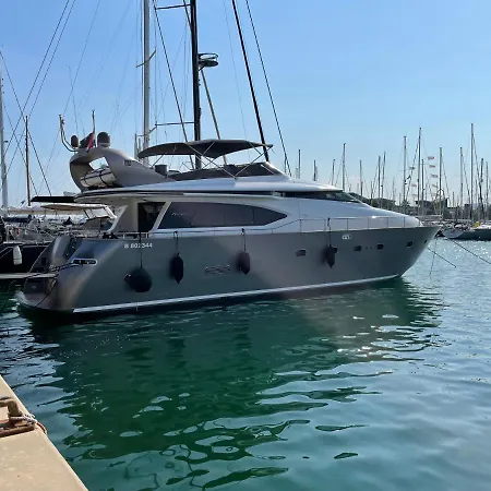 Botel Motoryacht 21 Avec Equipage