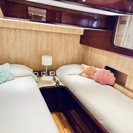Motoryacht 21 Avec Equipage * Barcelona