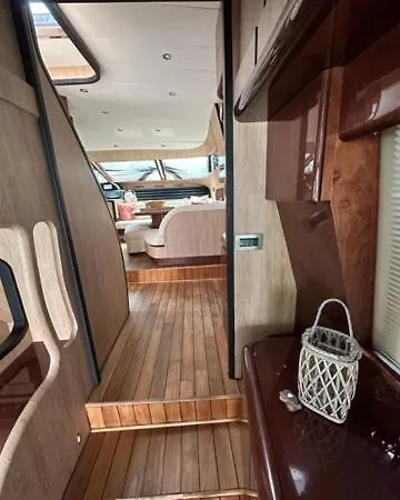 Botel Motoryacht 21 Avec Equipage *