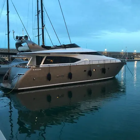 Botel Motoryacht 21 Avec Equipage *