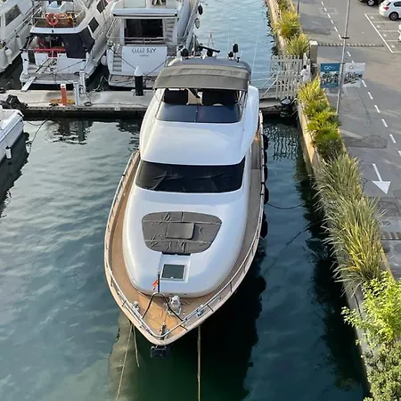 Motoryacht 21 Avec Equipage
