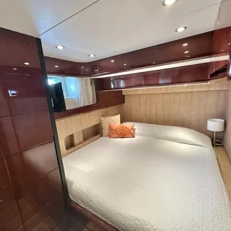 Motoryacht 21 Avec Equipage