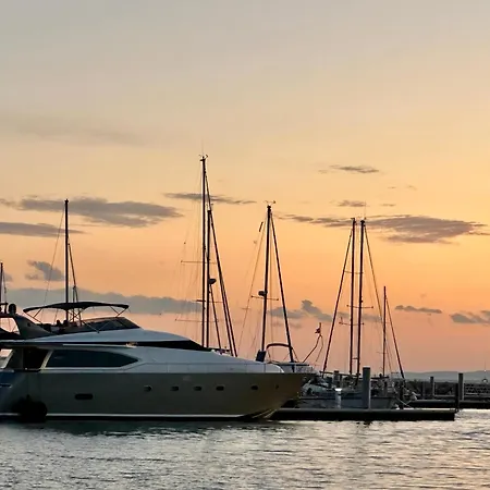 Motoryacht 21 Avec Equipage Tekne Barselona